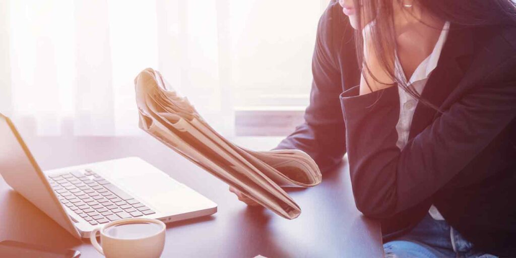 women looking at fixed annuities